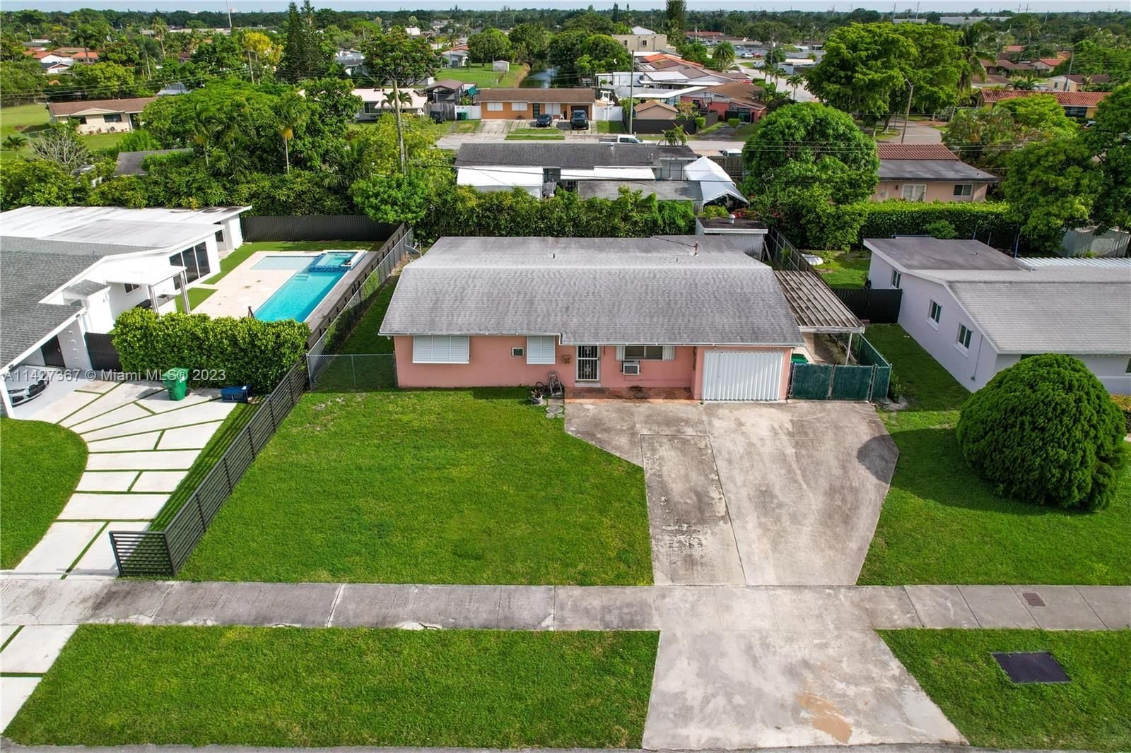 Real estate property located at 10420 42nd St, Miami-Dade County, Miami, FL