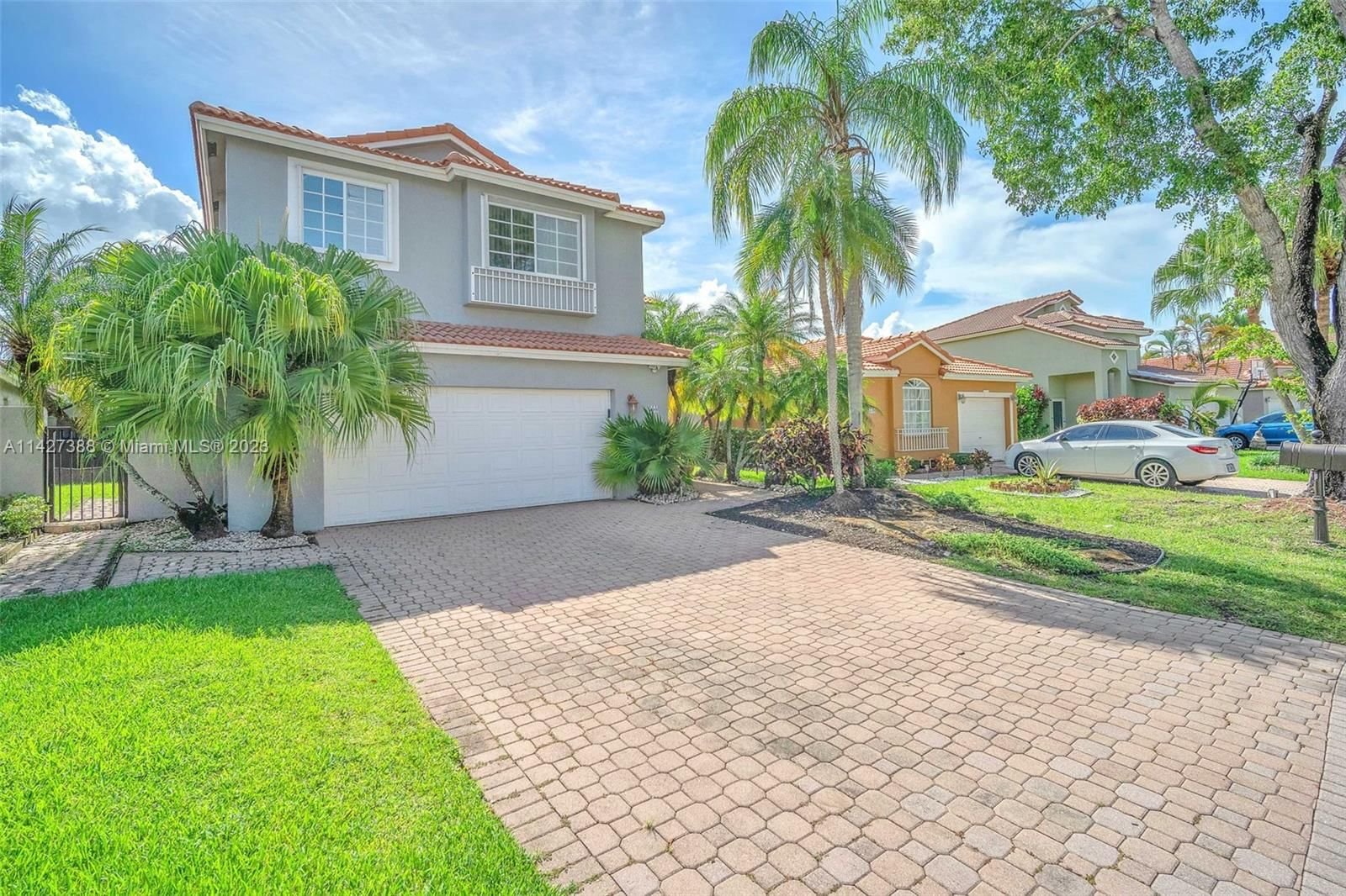 Real estate property located at 500 107th Ave, Broward County, PEMBROKE POINTE, Pembroke Pines, FL