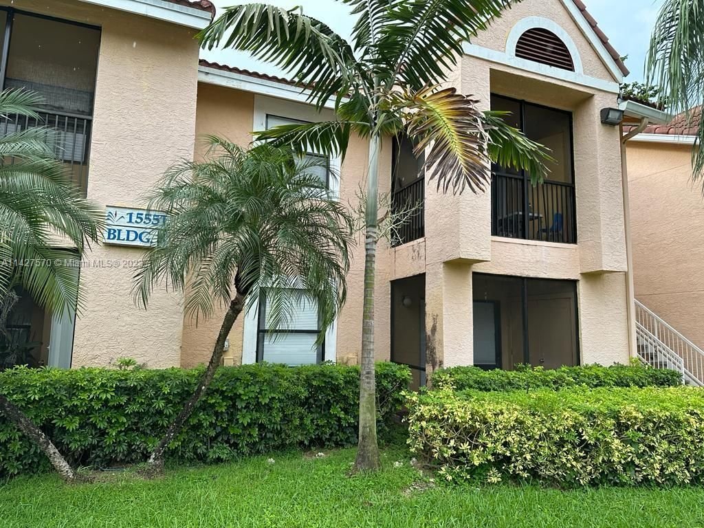 Real estate property located at 15551 104th Ter #8211, Miami-Dade County, Miami, FL