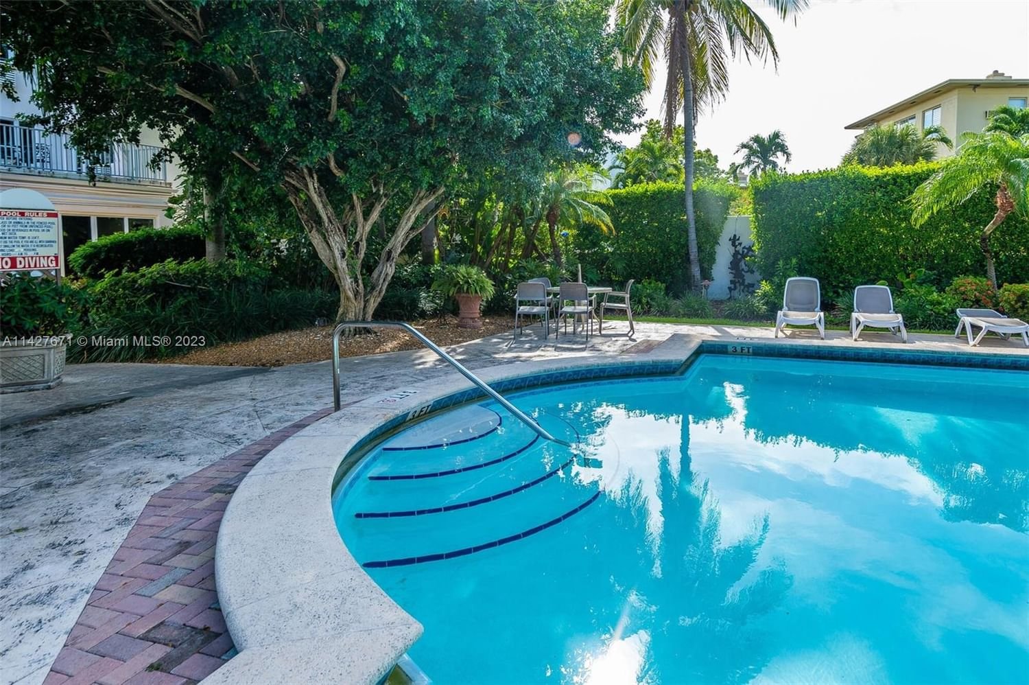 Real estate property located at 255 24th St #542, Miami-Dade County, Miami Beach, FL