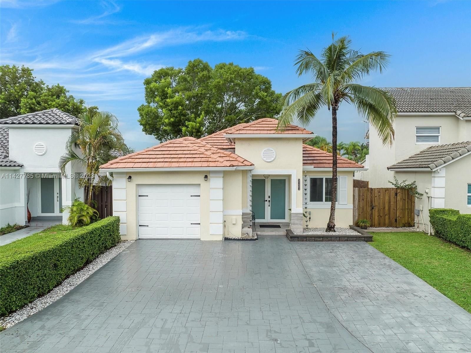 Real estate property located at 5131 154th Pl, Miami-Dade County, Miami, FL