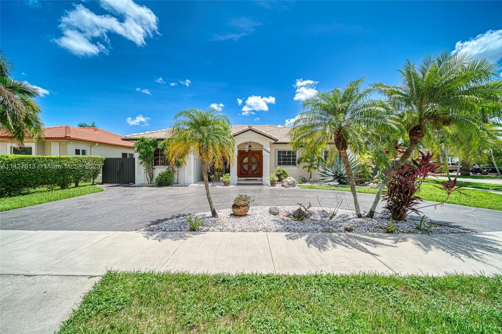 Real estate property located at 17453 87th Pl, Miami-Dade County, PALM SPRING ESTATES, Hialeah, FL