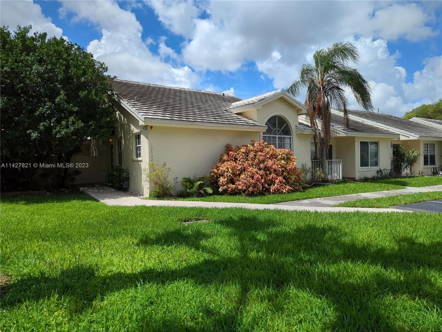 Real estate property located at 12502 147th Ter #12502, Miami-Dade County, Miami, FL