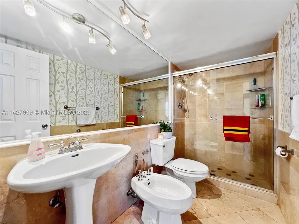 Real estate property located at 5151 Collins Ave #1523, Miami-dade, Seacoast 5151 Condo, Miami Beach, FL