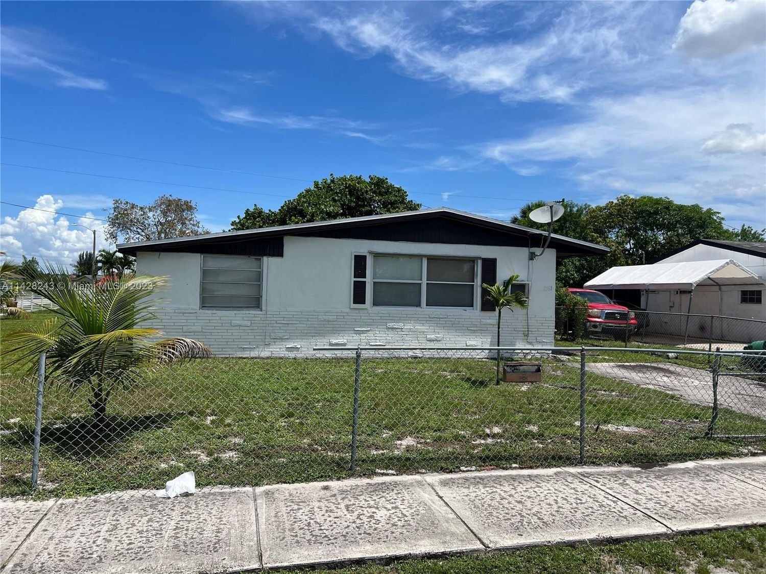 Real estate property located at 2961 211th St, Miami-Dade County, Miami Gardens, FL