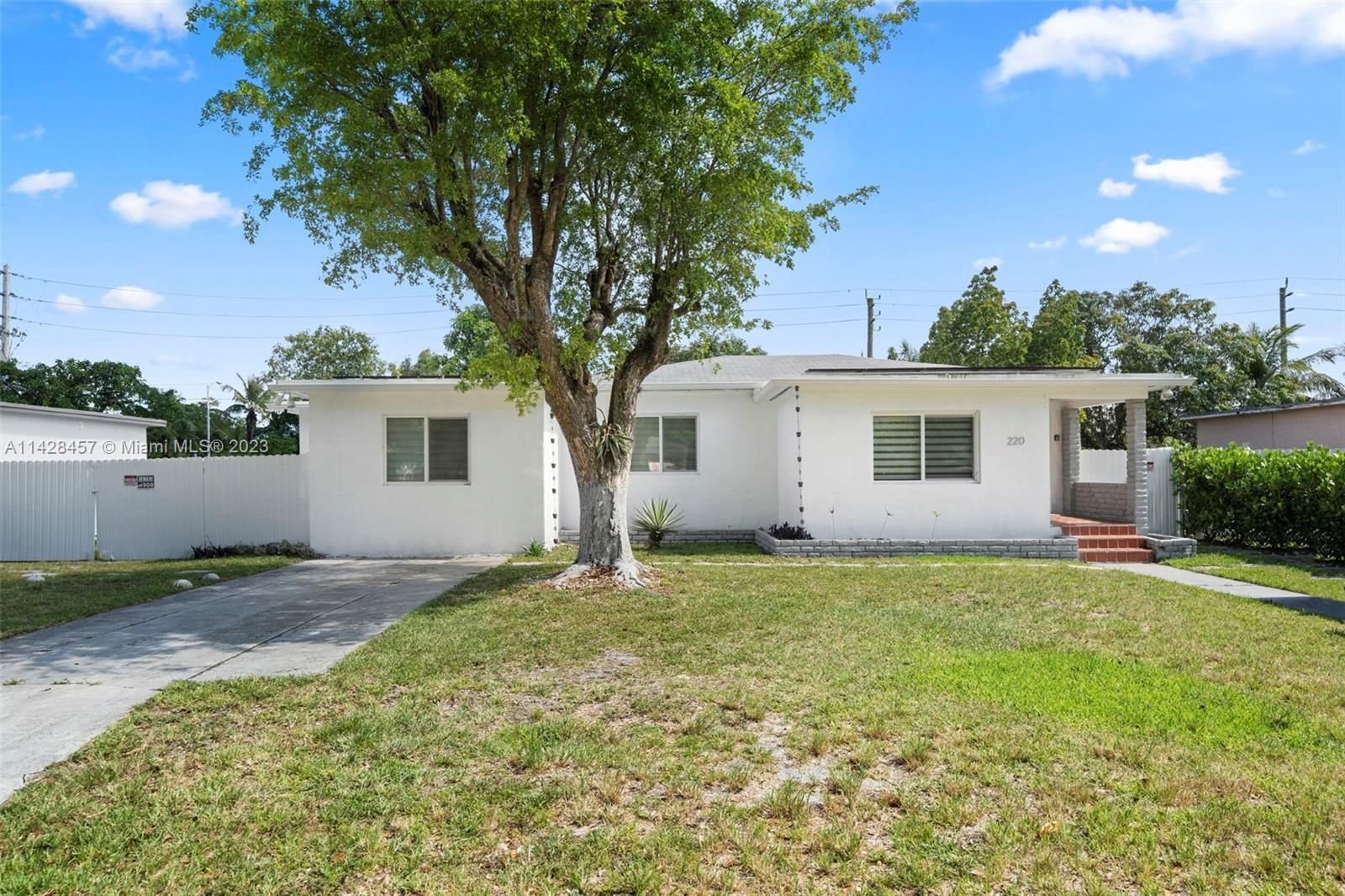 Real estate property located at 220 126th St, Miami-Dade County, ALHAMBRA HEIGHTS SEC 5, North Miami, FL