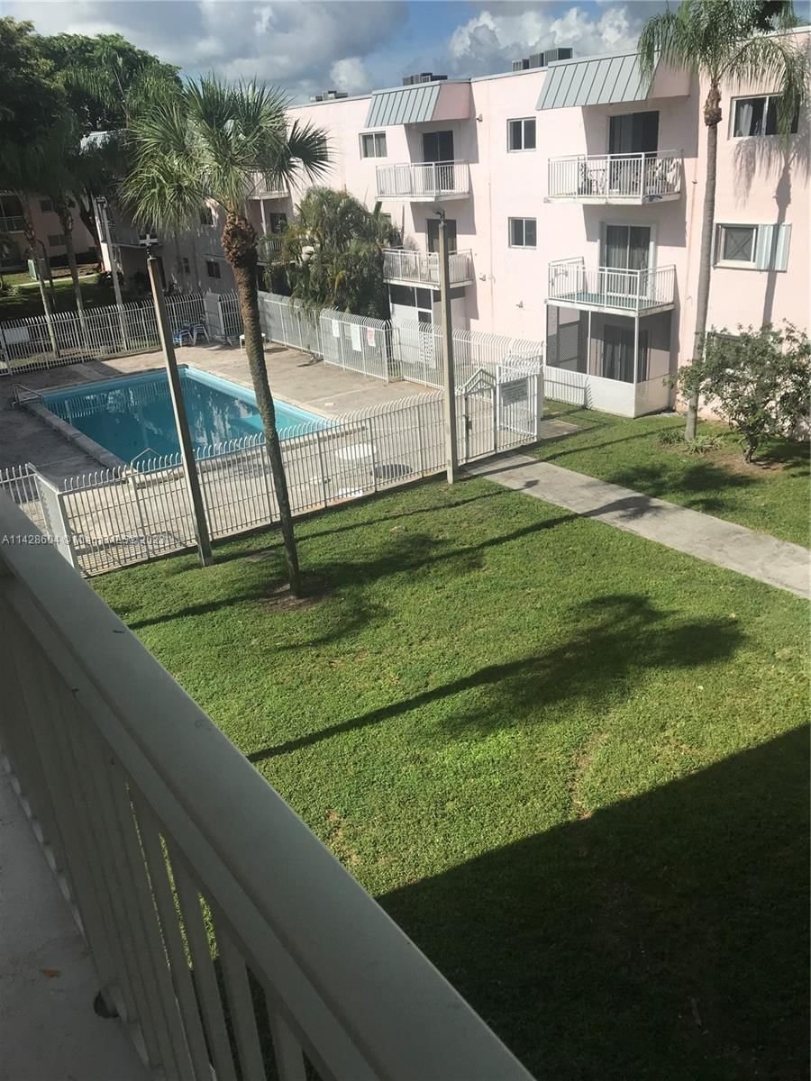 Real estate property located at 11309 200th St #308-C, Miami-Dade County, Miami, FL