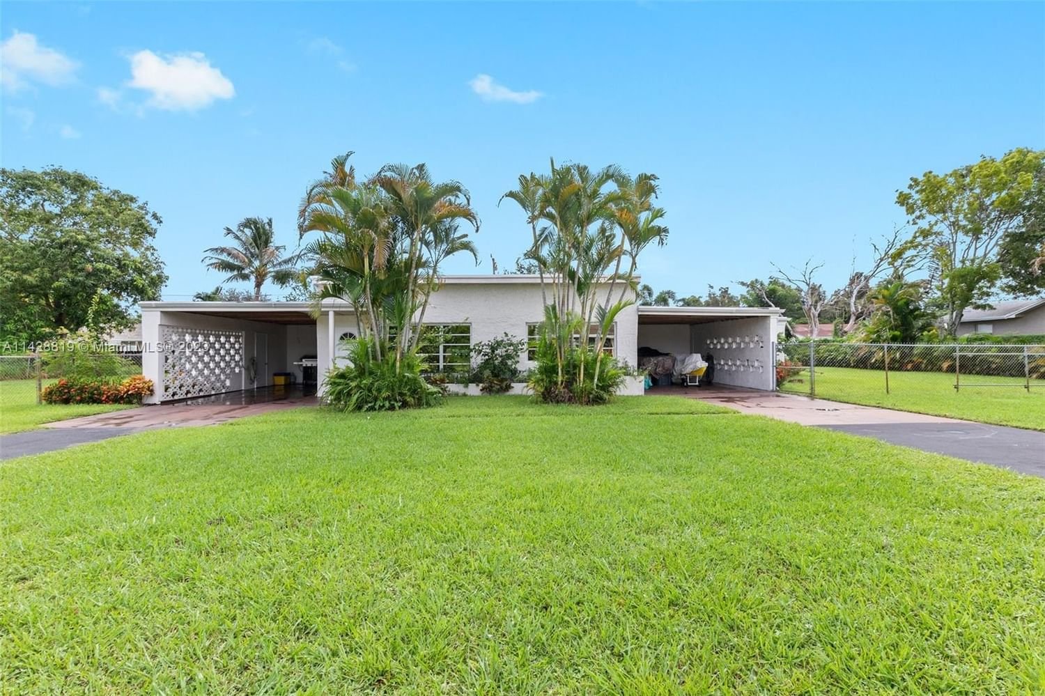 Real estate property located at 6850 Massachusetts Dr, Palm Beach County, Lake Worth, FL