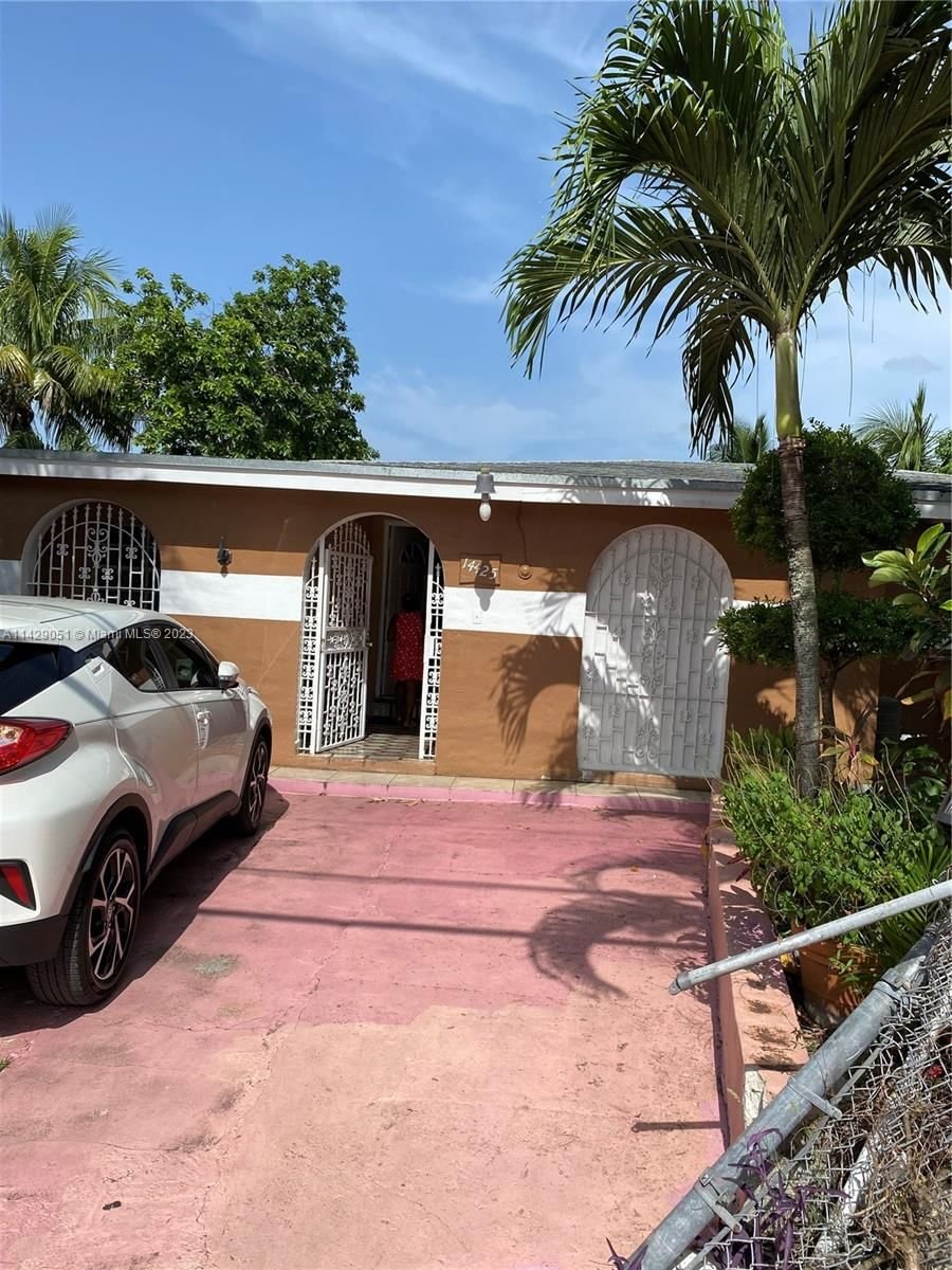 Real estate property located at 14425 10th Ave, Miami-Dade County, Miami, FL