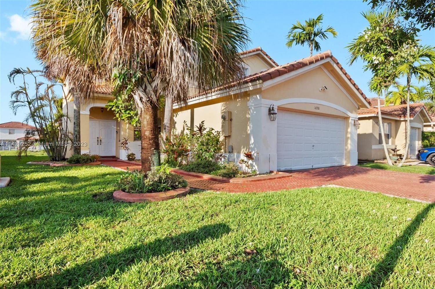 Real estate property located at 16330 45th Ter, Miami-Dade County, Miami, FL