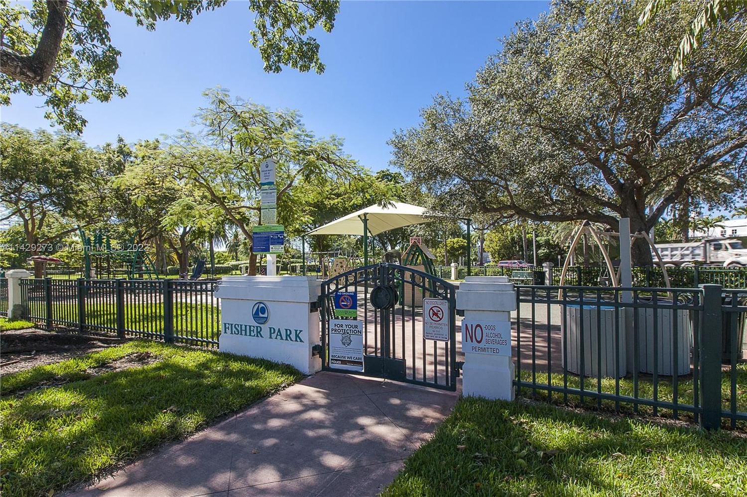Real estate property located at 5236 Pine Tree Dr, Miami-Dade County, Miami Beach, FL
