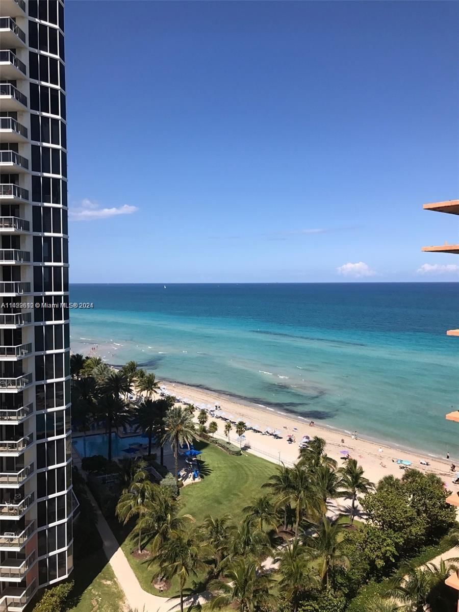 Real estate property located at 19201 Collins Ave #1120, Miami-Dade County, THE AVENTURA BEACH CLUB C, Sunny Isles Beach, FL