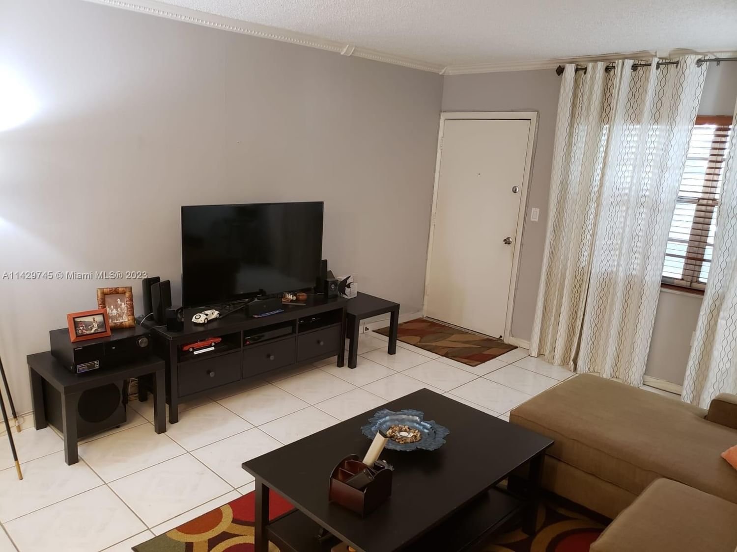 Real estate property located at 4011 Meridian Ave #43, Miami-Dade County, Miami Beach, FL