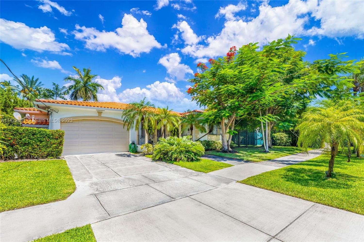 Real estate property located at 2935 Bay Rd, Miami-Dade County, Miami Beach, FL