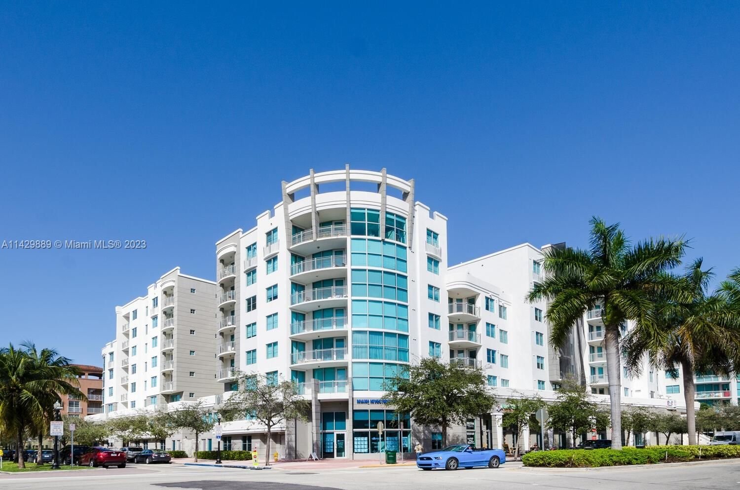 Real estate property located at 110 Washington Ave #2304, Miami-Dade County, THE COSMOPOLITAN RESIDENC, Miami Beach, FL