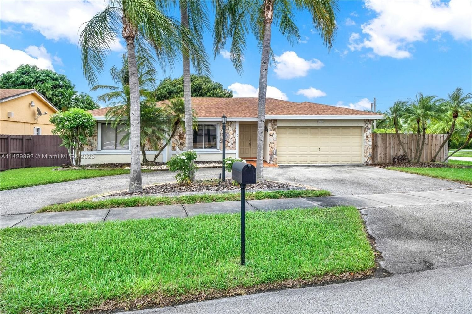 Real estate property located at 12744 119th Ter, Miami-Dade County, Miami, FL
