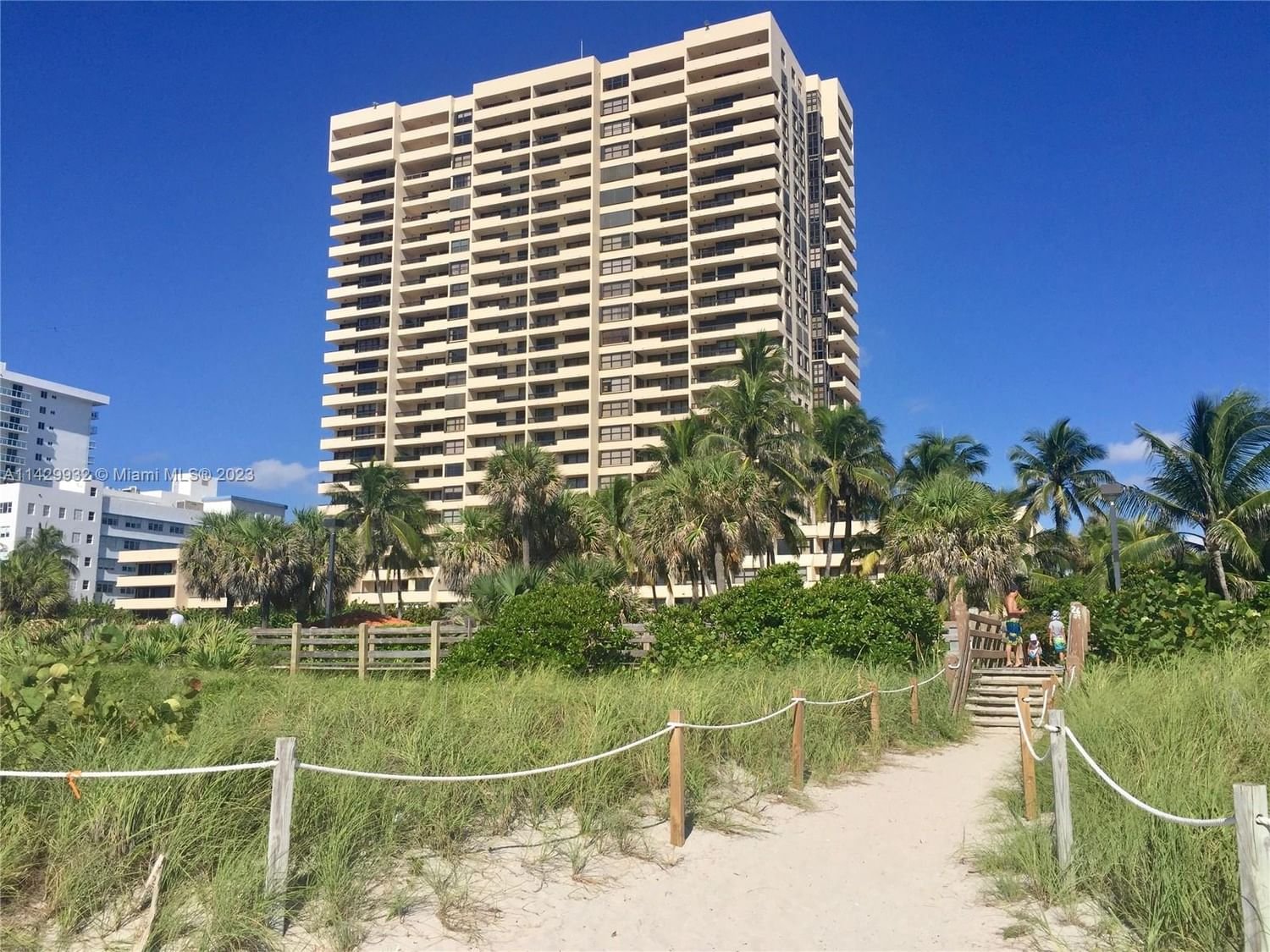 Real estate property located at 2555 Collins Ave #2105, Miami-Dade County, Miami Beach, FL