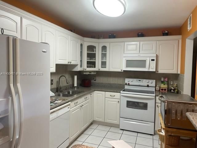 Real estate property located at 9004 137th St E, Miami-Dade County, Miami, FL