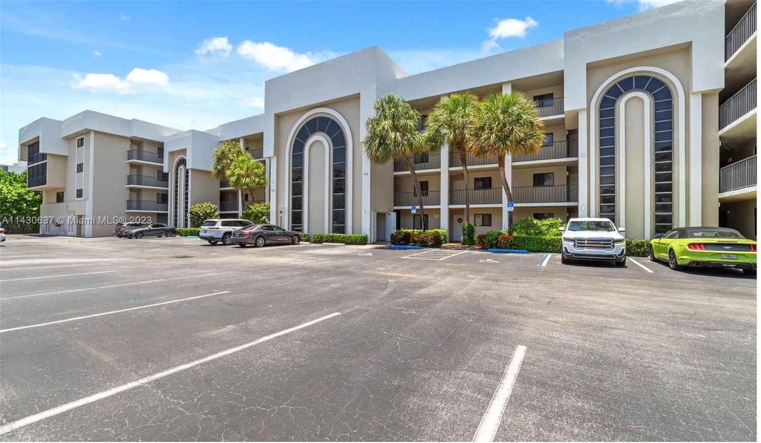 Real estate property located at 3525 Ocean Blvd #203, Palm Beach County, LAKEWOOD AT PALM BEACH CO, South Palm Beach, FL