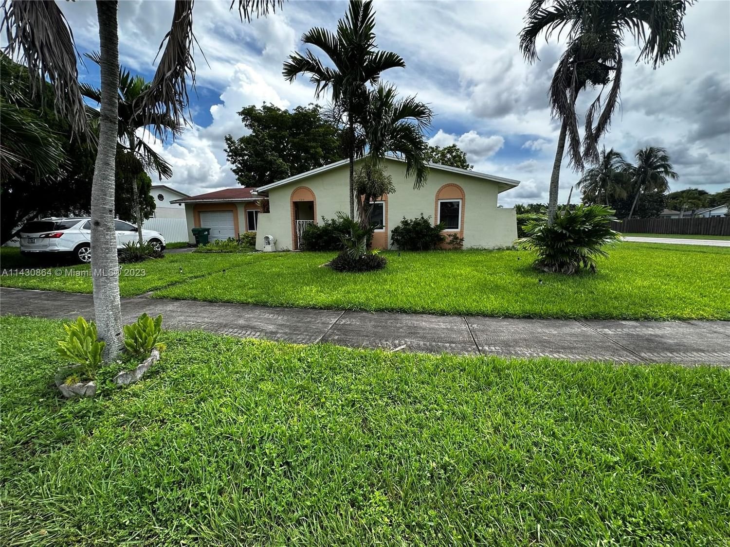 Real estate property located at 7311 130th Ave, Miami-Dade County, WINSTON PARK UNIT THREE, Miami, FL