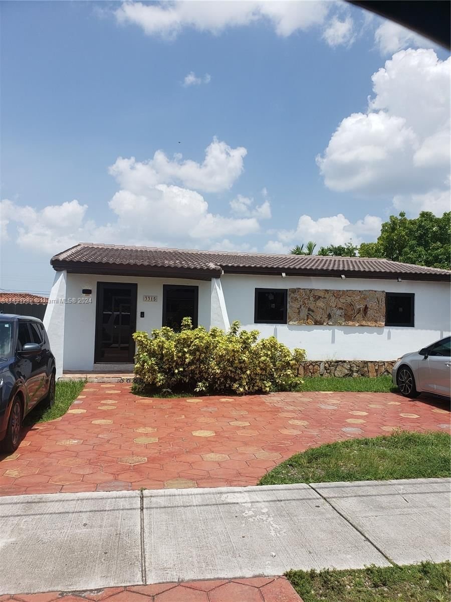 Real estate property located at 3315 89th Ave, Miami-Dade County, BIRD ROAD HIGHLANDS, Miami, FL