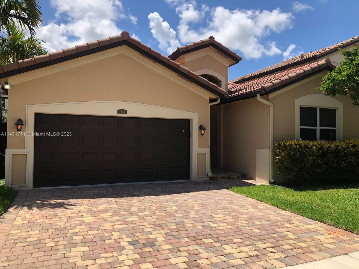 Real estate property located at 11868 248th Ter, Miami-Dade County, HEMINGWAY POINT, Homestead, FL