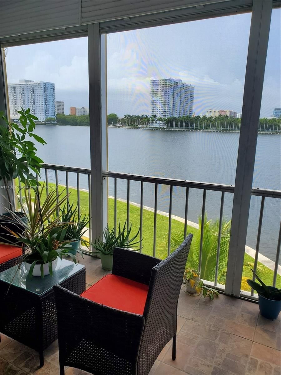 Real estate property located at 2999 Point East Dr C411, Miami-Dade County, Aventura, FL