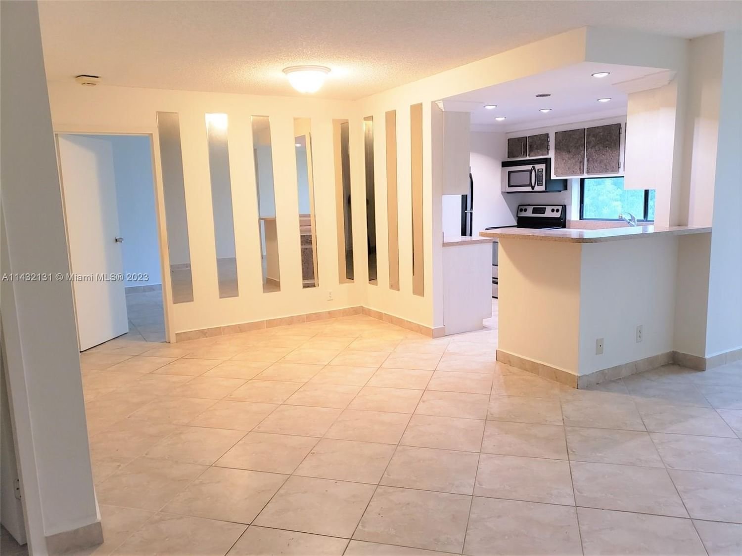 Real estate property located at 17021 Bay Rd #428, Miami-Dade County, Sunny Isles Beach, FL