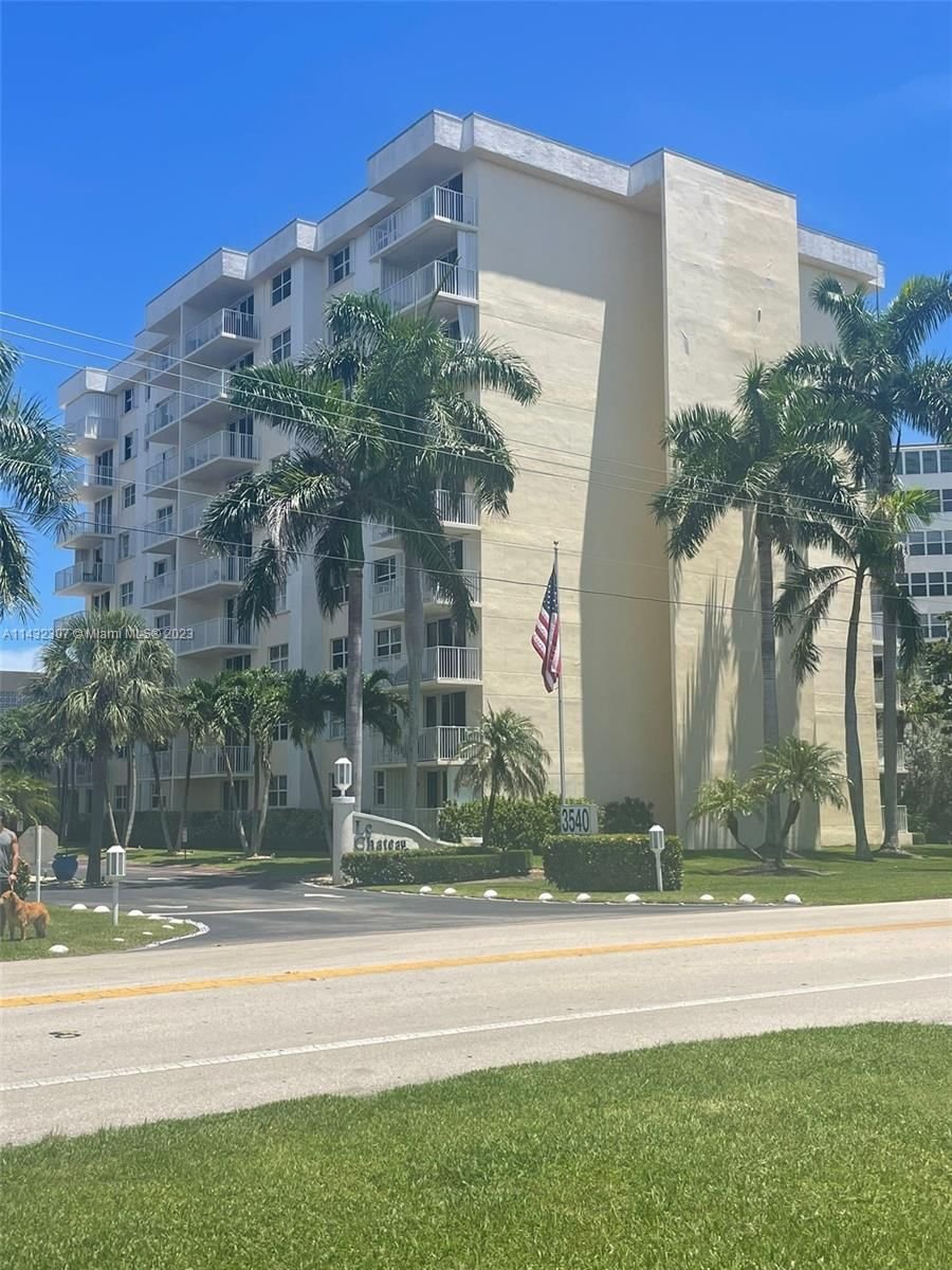Real estate property located at 3540 Ocean Blvd #111 W, Palm Beach County, South Palm Beach, FL