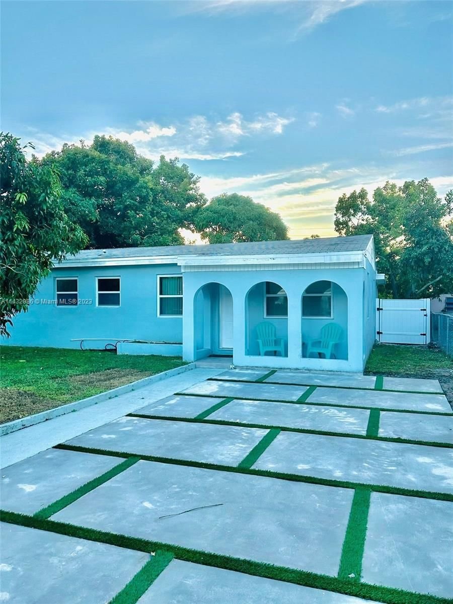 Real estate property located at 15700 15th Ct, Miami-Dade County, MYRA DELLS SUB, North Miami Beach, FL