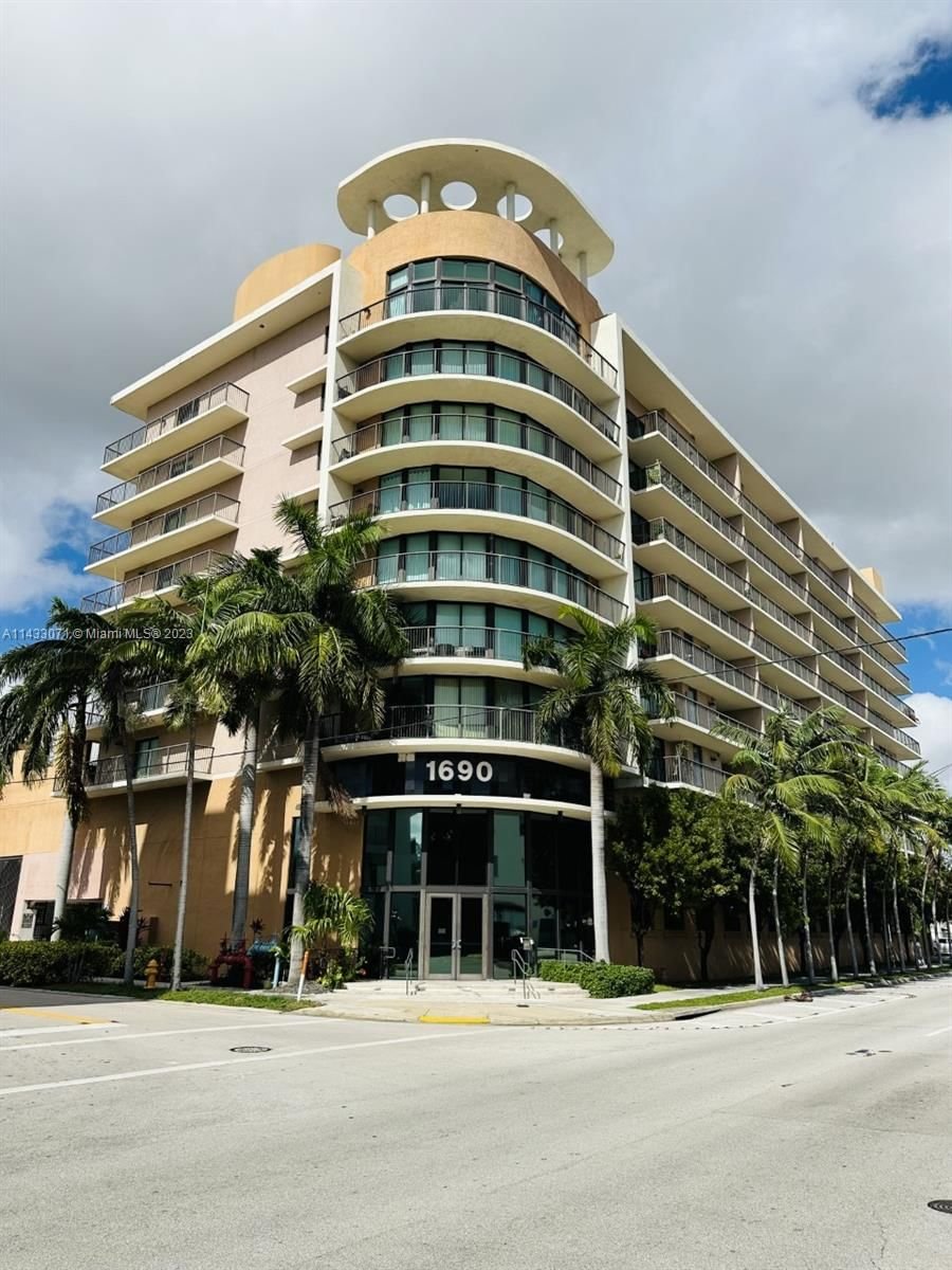 Real estate property located at 1690 27th Ave #610, Miami-Dade County, CORAL POINTE CONDO, Miami, FL
