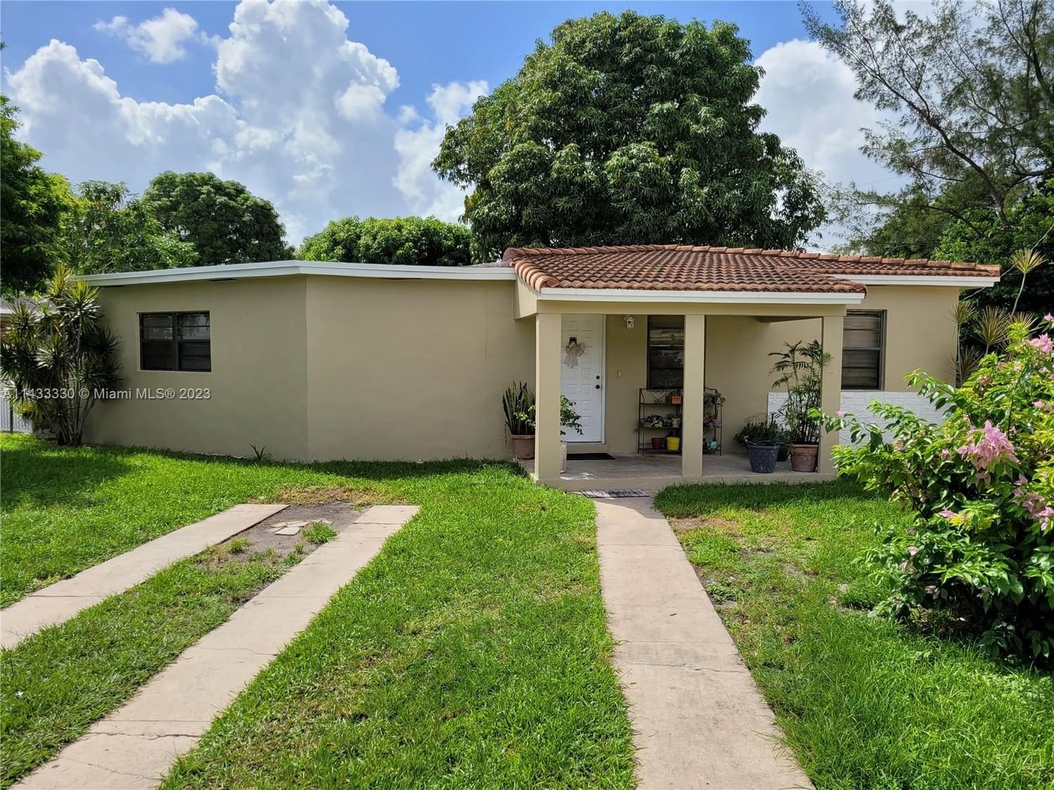 Real estate property located at 250 60th St, Miami-Dade County, 4TH AVENUE EXTENSION TO H, Hialeah, FL