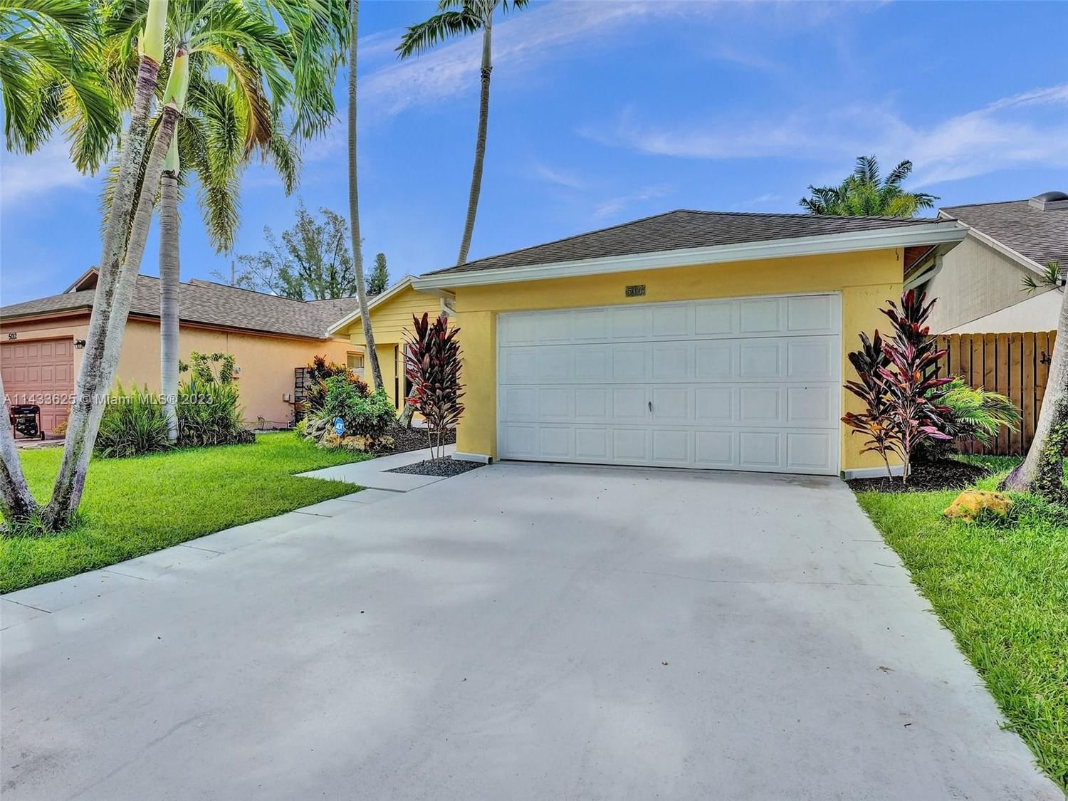 Real estate property located at 5016 Arbor Glen Cir, Palm Beach County, Lake Worth, FL