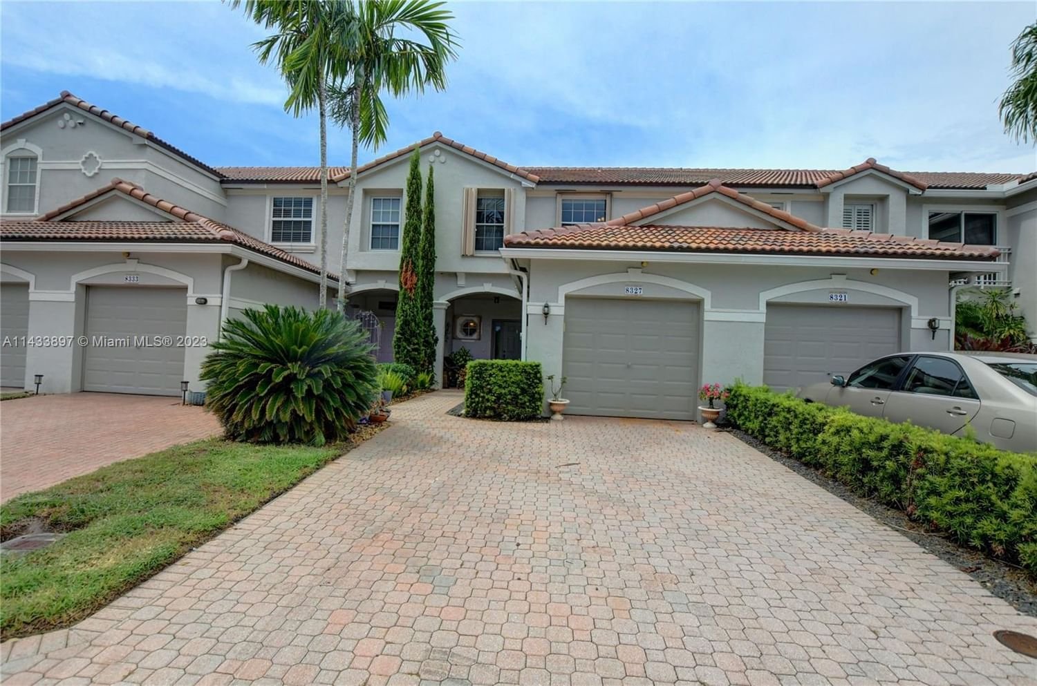 Real estate property located at 8327 Via Leonessa #8327, Palm Beach County, Boca Raton, FL