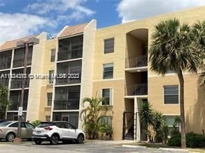 Real estate property located at 8005 Lake Dr #106, Miami-Dade County, SANDORAL CONDO PH I, Doral, FL