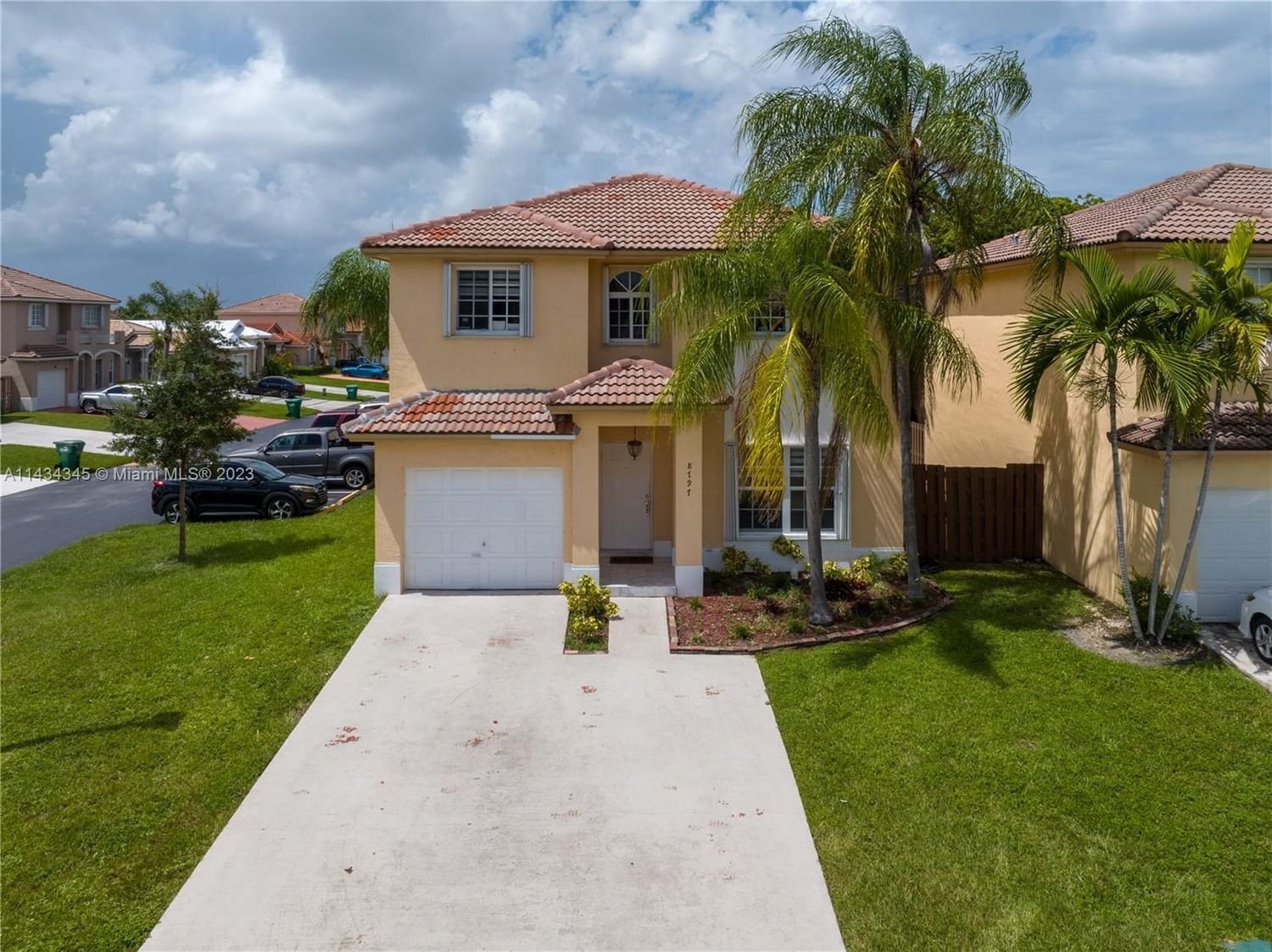 Real estate property located at 8797 214th Ln, Miami-Dade County, Cutler Bay, FL