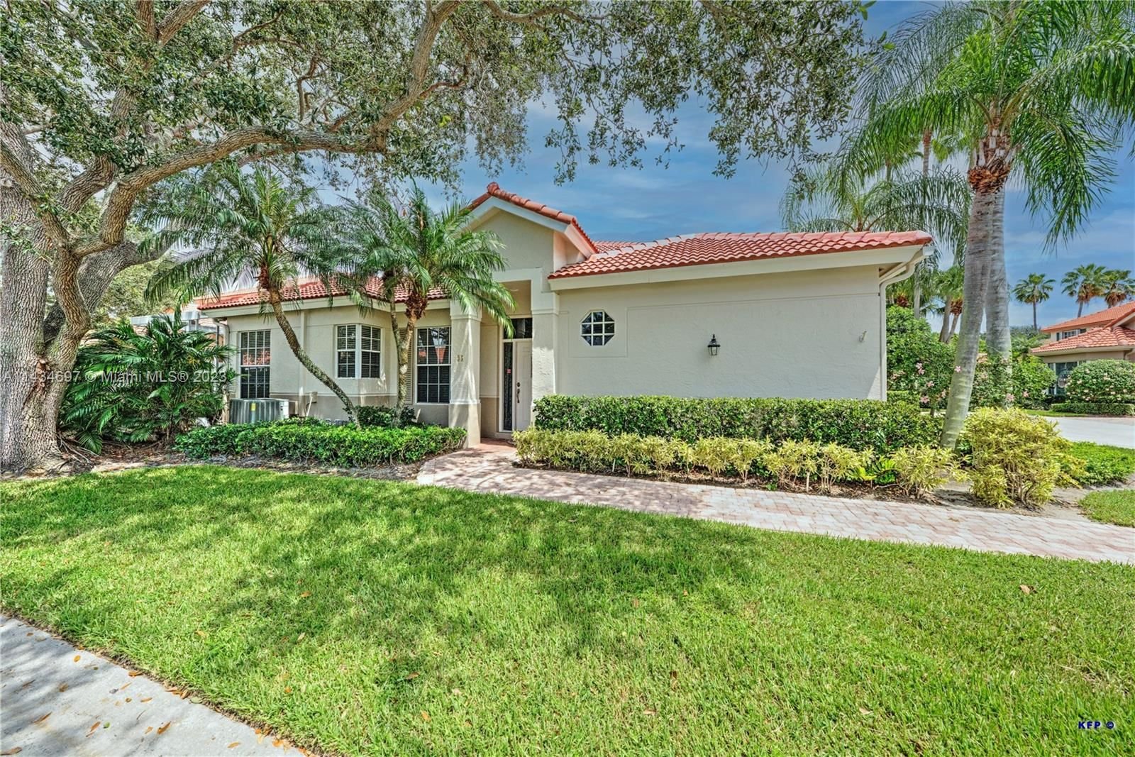 Real estate property located at 35 Monterey Pointe Dr, Palm Beach County, Monterey Pointe, Palm Beach Gardens, FL