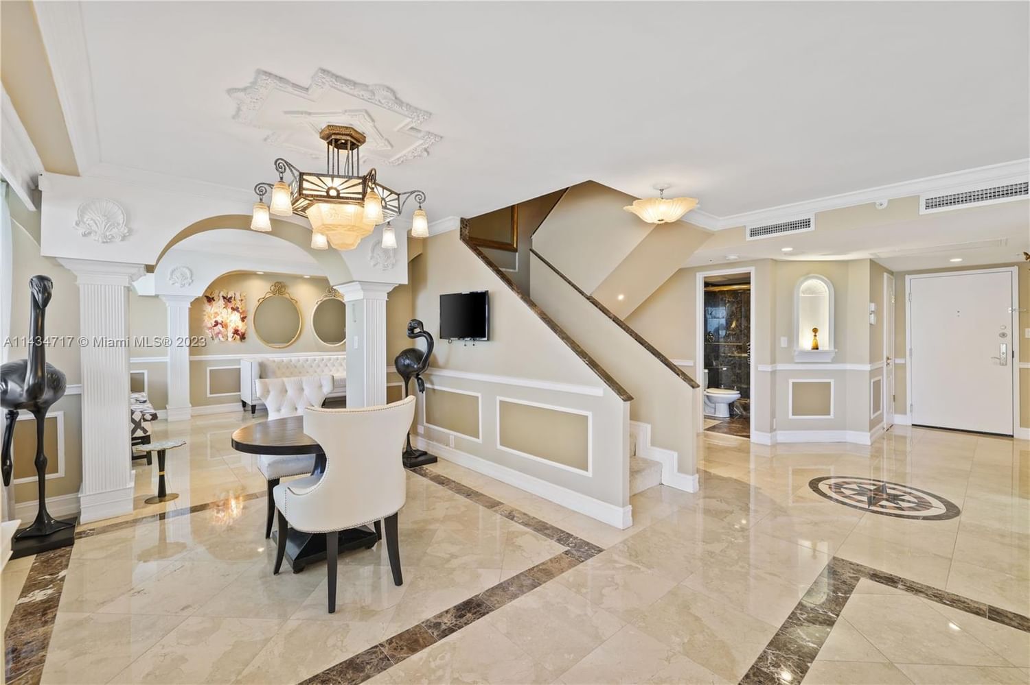 Real estate property located at 5225 Collins Ave #1018 & 1118, Miami-Dade County, Miami Beach, FL