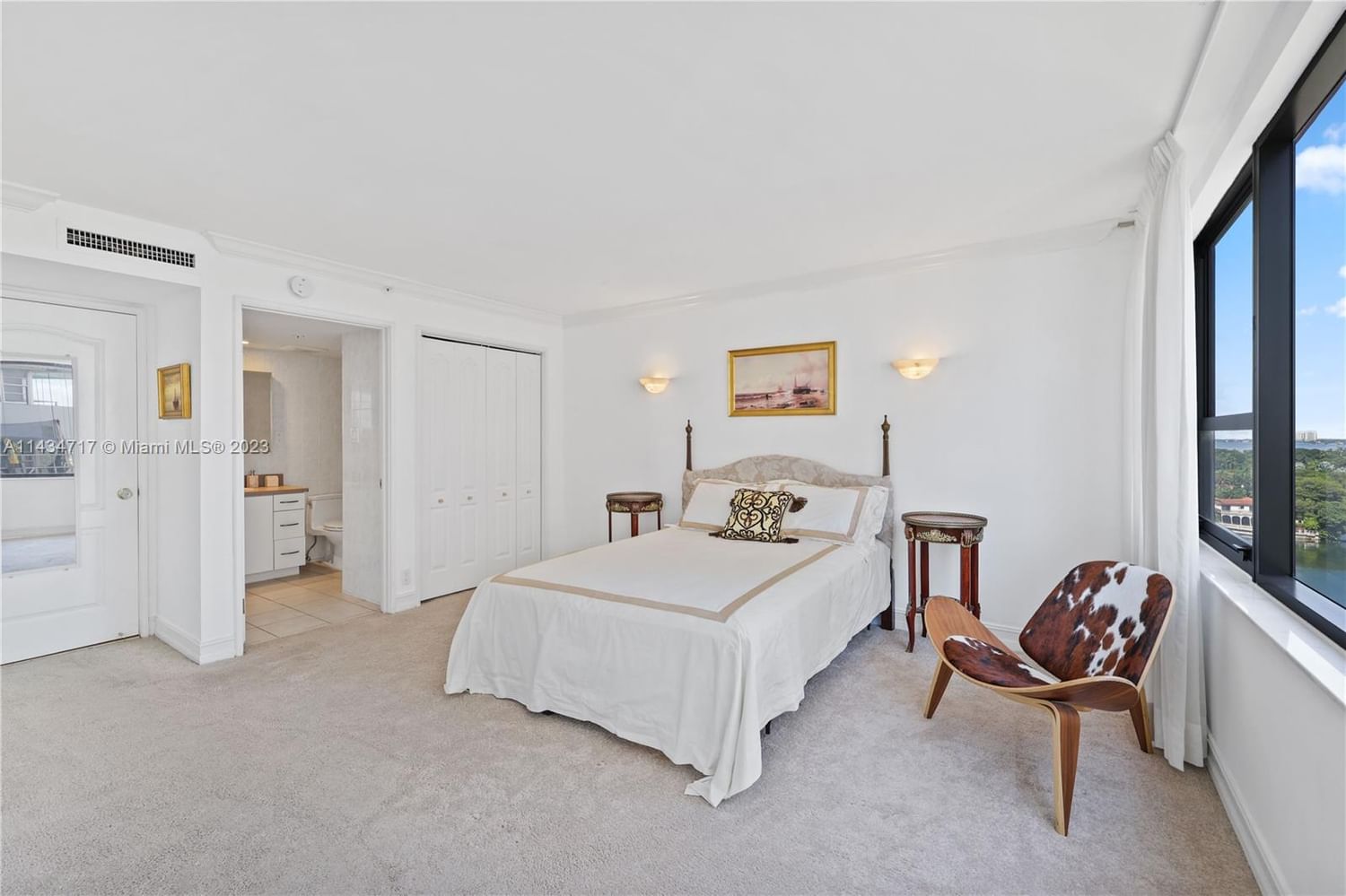 Real estate property located at 5225 Collins Ave #1018 & 1118, Miami-Dade County, Miami Beach, FL