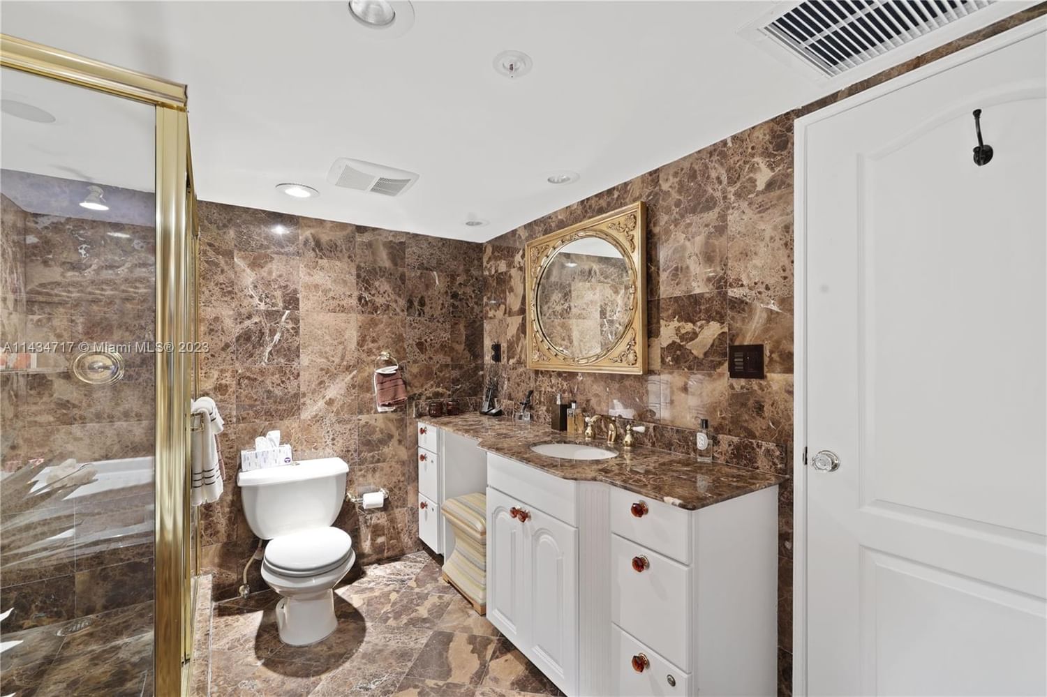 Real estate property located at 5225 Collins Ave #1018 & 1118, Miami-Dade County, Miami Beach, FL
