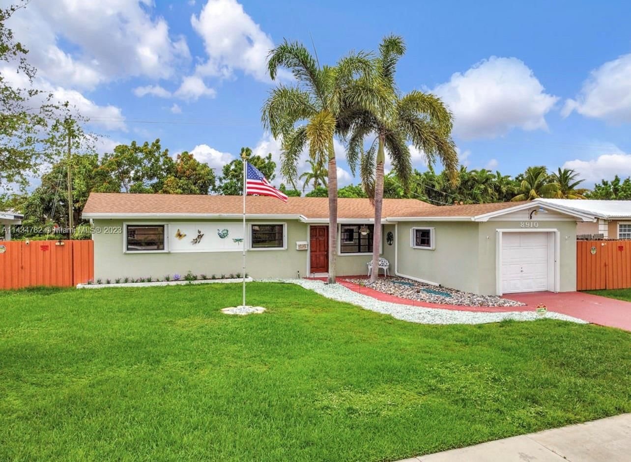 Real estate property located at 8910 197th Ter, Miami-Dade County, WHISPERING PINES EST SEC, Cutler Bay, FL