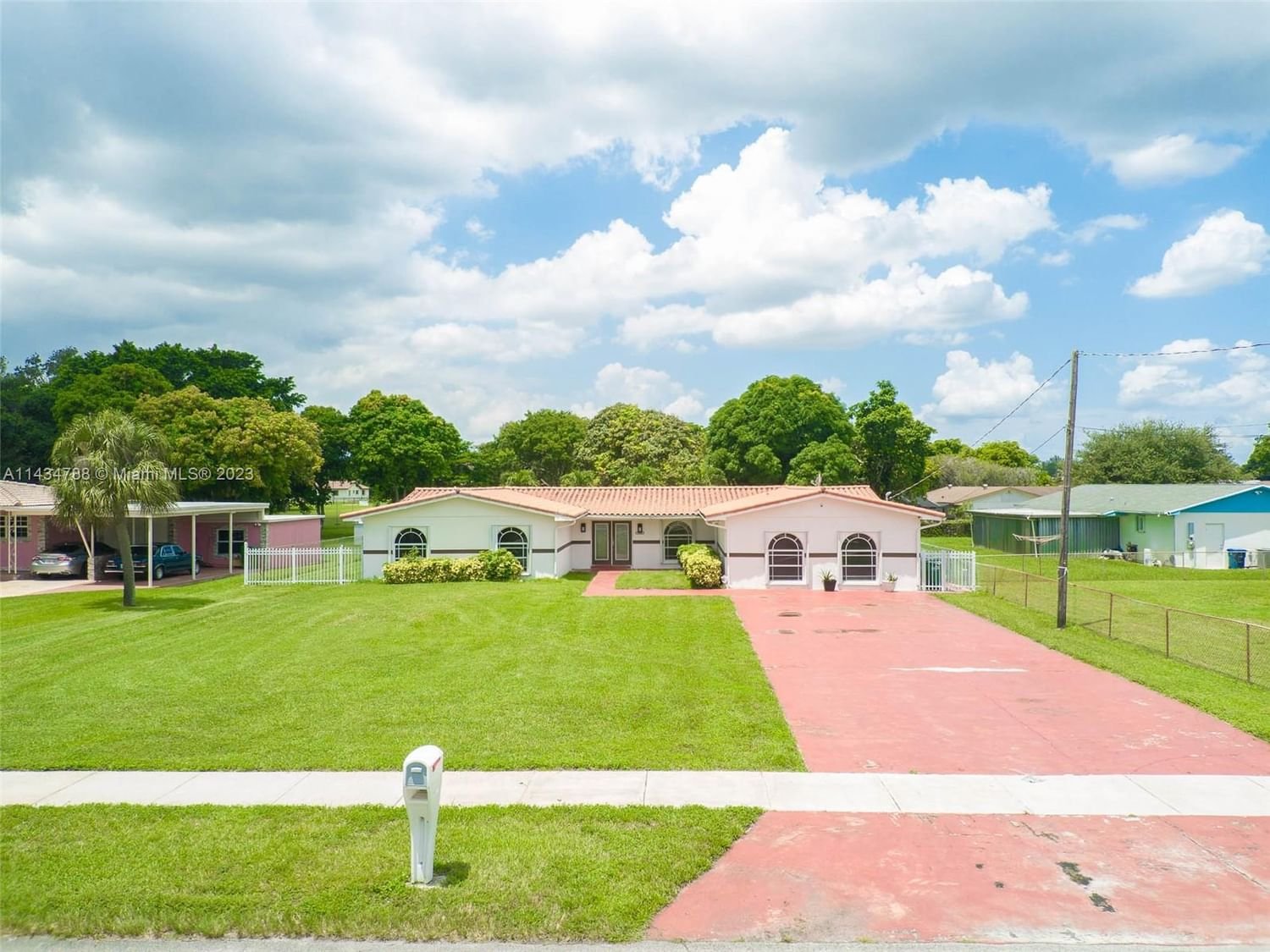 Real estate property located at 17050 19th Ave, Miami-Dade County, Miami Gardens, FL