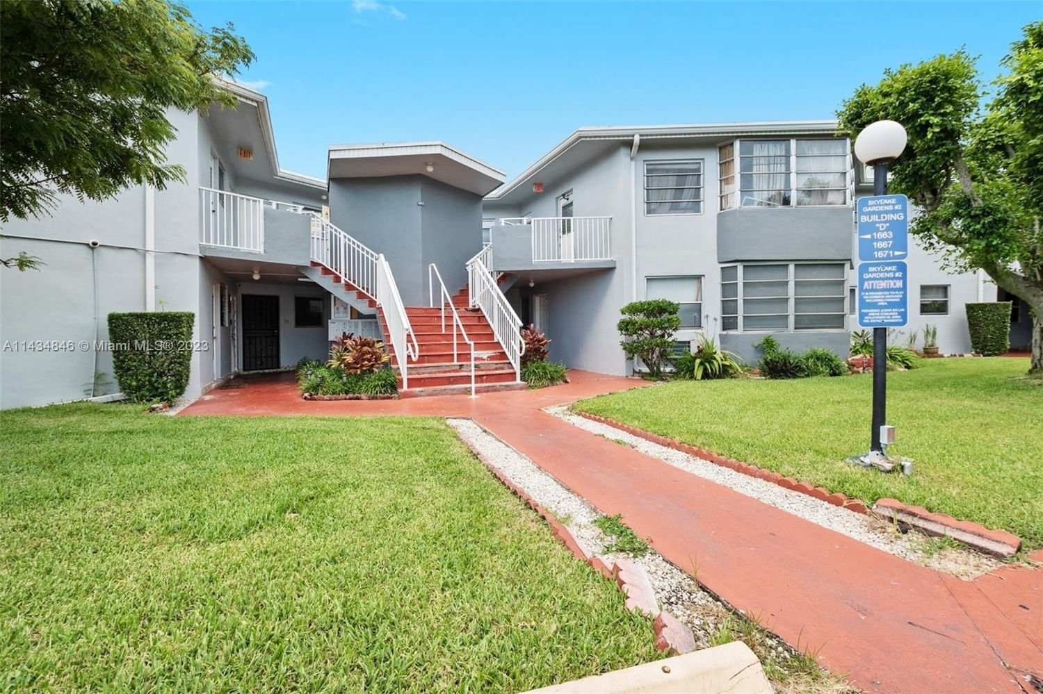 Real estate property located at 1663 Miami Gardens Dr #141, Miami-Dade County, Miami, FL