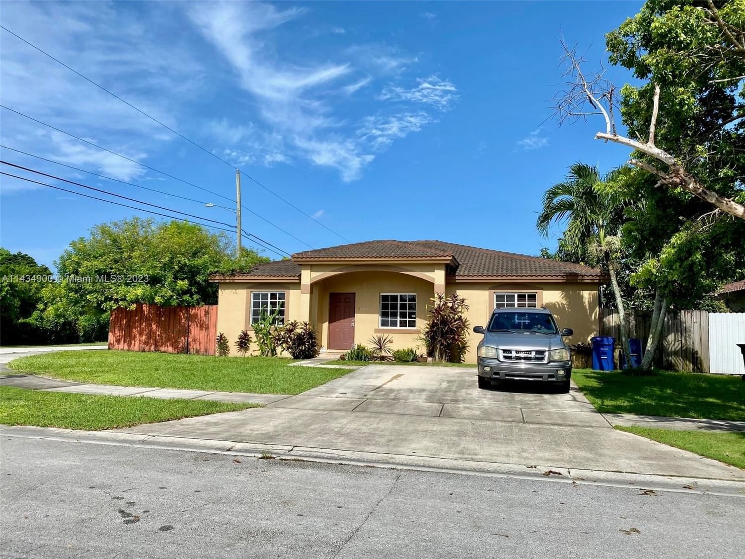 Real estate property located at 26001 134th Pl, Miami-Dade County, Homestead, FL