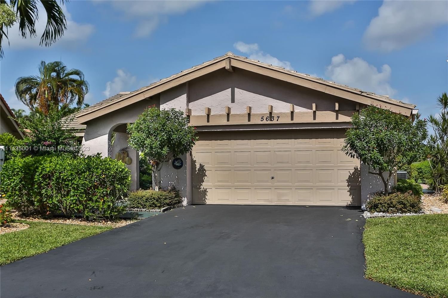 Real estate property located at 5637 Lakeview Mews Ct, Palm Beach County, Boynton Beach, FL