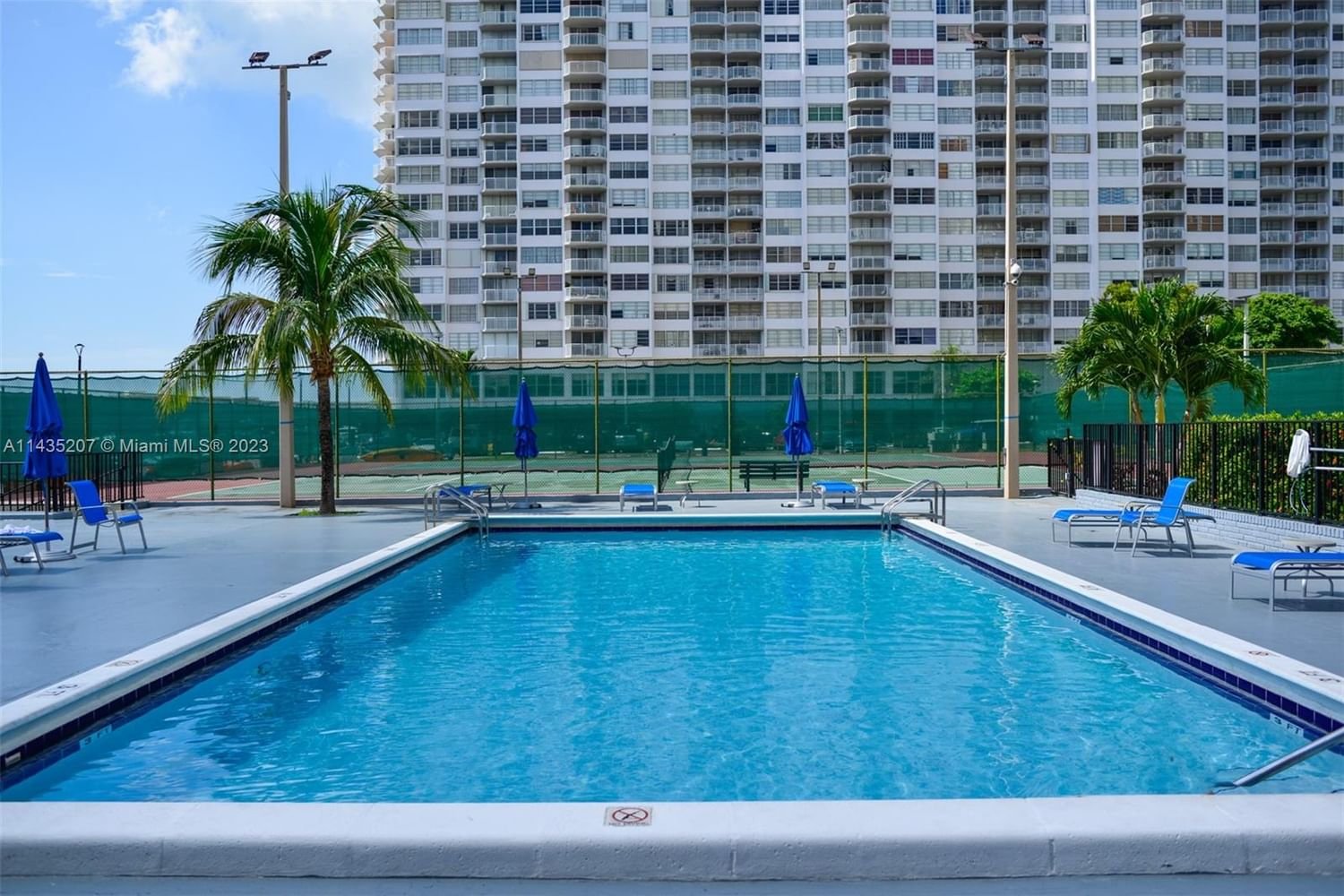 Real estate property located at 2750 183rd St #2106, Miami-Dade County, Aventura, FL