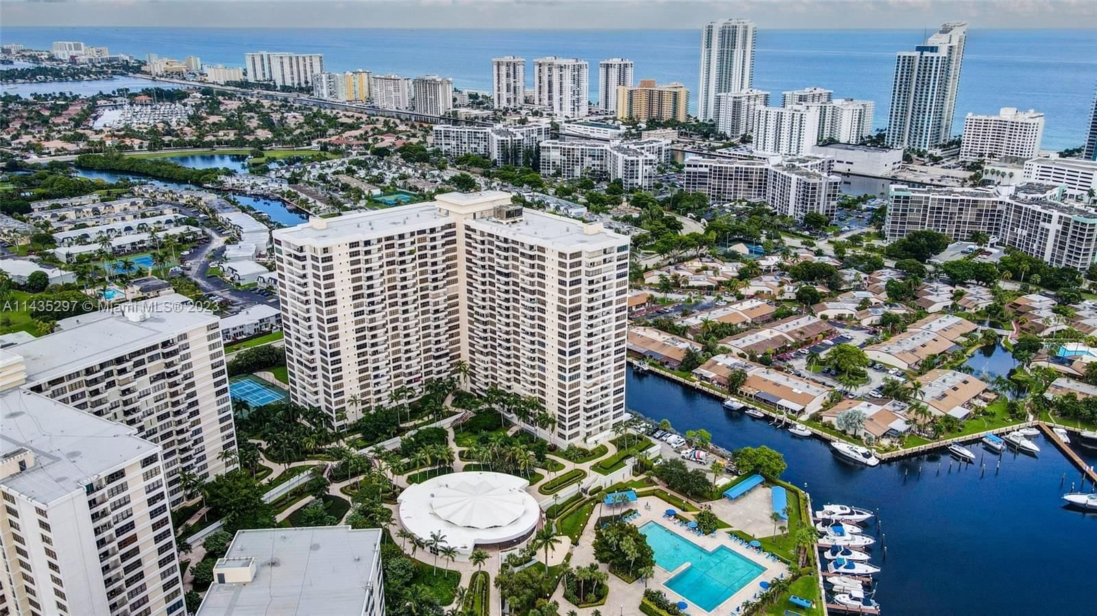 Real estate property located at 2500 Parkview Dr #820, Broward County, OLYMPUS CONDO PHASE, Hallandale Beach, FL