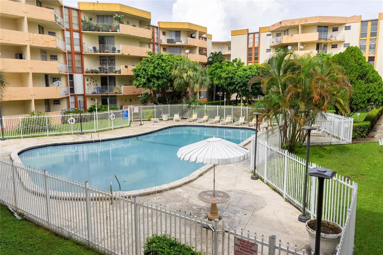 Real estate property located at 1750 46th St #207, Miami-Dade County, Hialeah, FL