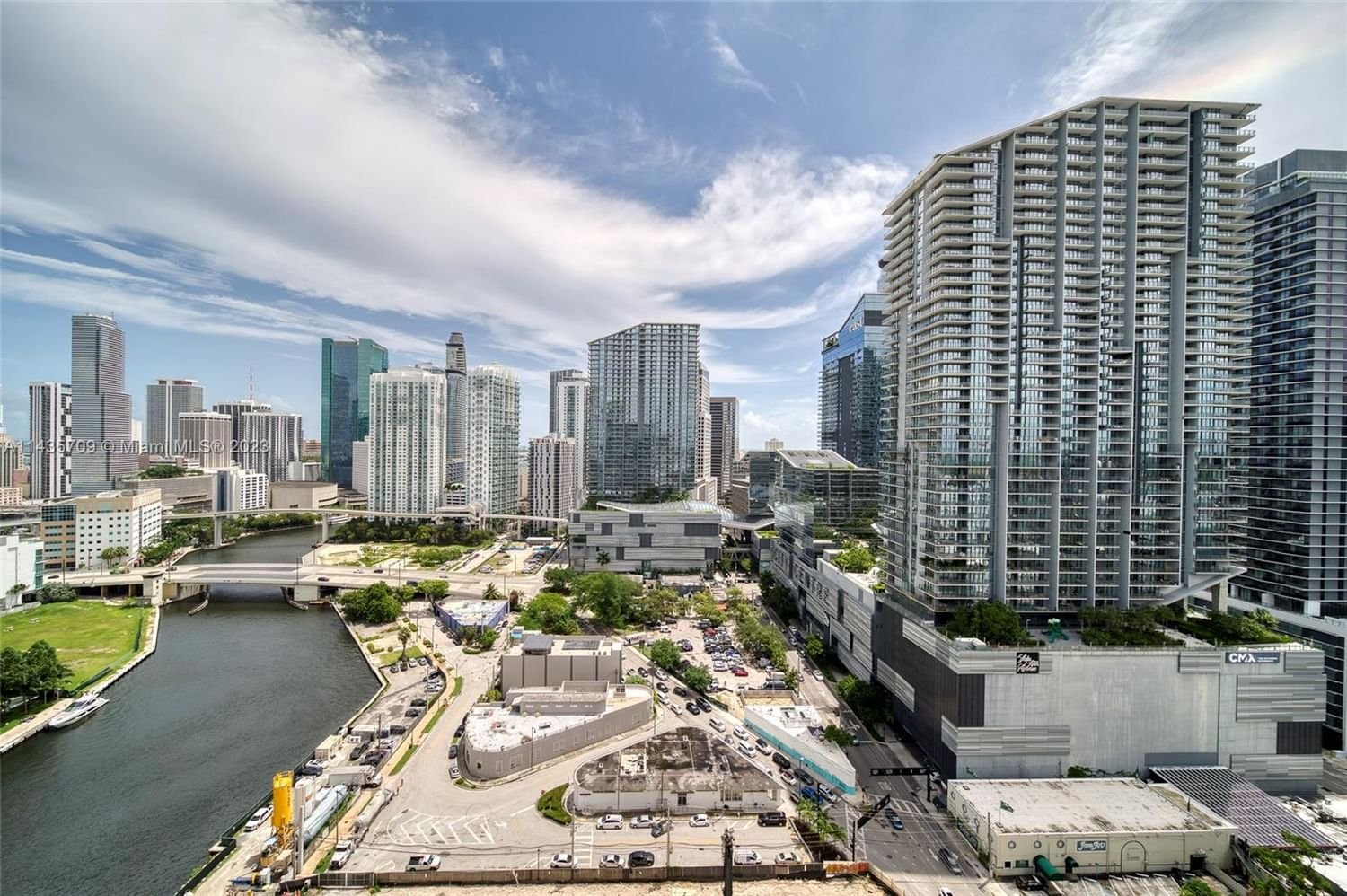 Real estate property located at 690 1st Ct #2720, Miami-Dade County, Miami, FL