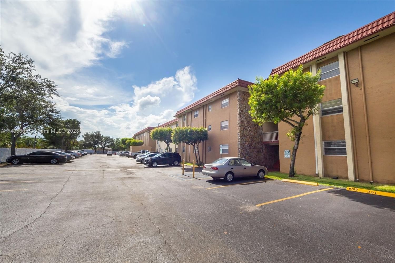 Real estate property located at 4655 Palm Ave #233, Miami-Dade County, Hialeah, FL